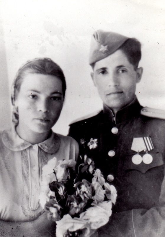 В день свадьбы, июнь 1946 года