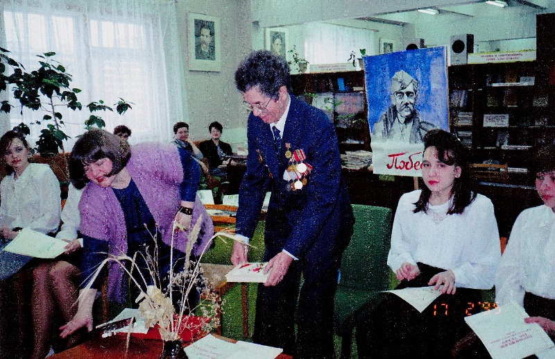 Встреча со школьниками, г. Набережные Челны, 1995 год