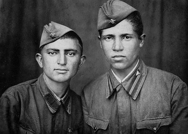 По пути на фронт, г. Свердловск, июль 1941 года
