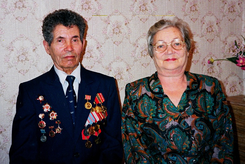 С супругой, г. Набережные Челны, 1995 год