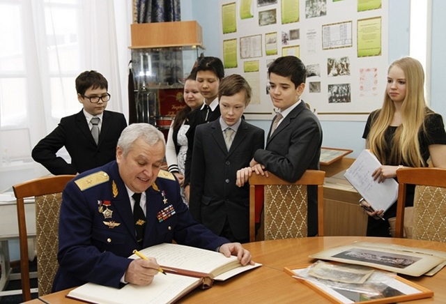 В гимназии №3, Уфа, 2014 год