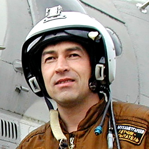 Мухаметгареев В.М._В шлеме.
