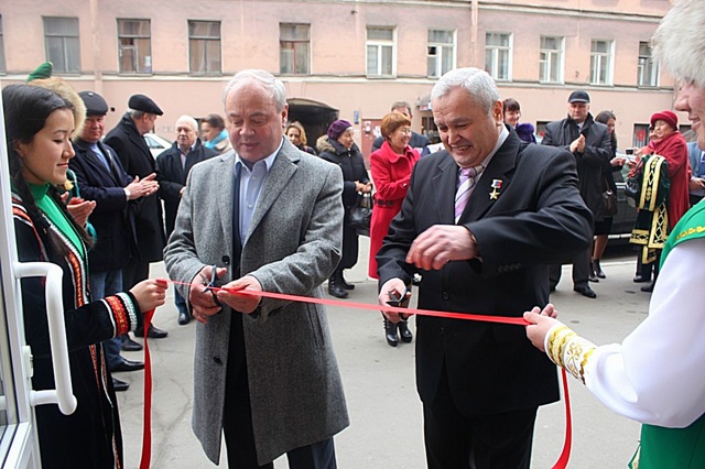На открытии Торгового Дома «Башкортостан», Санкт-Петербург, 2012 год