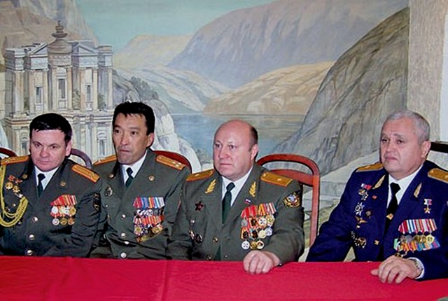 На приеме в Представительстве Дагестана в Санкт-Петербурге, 2009 год