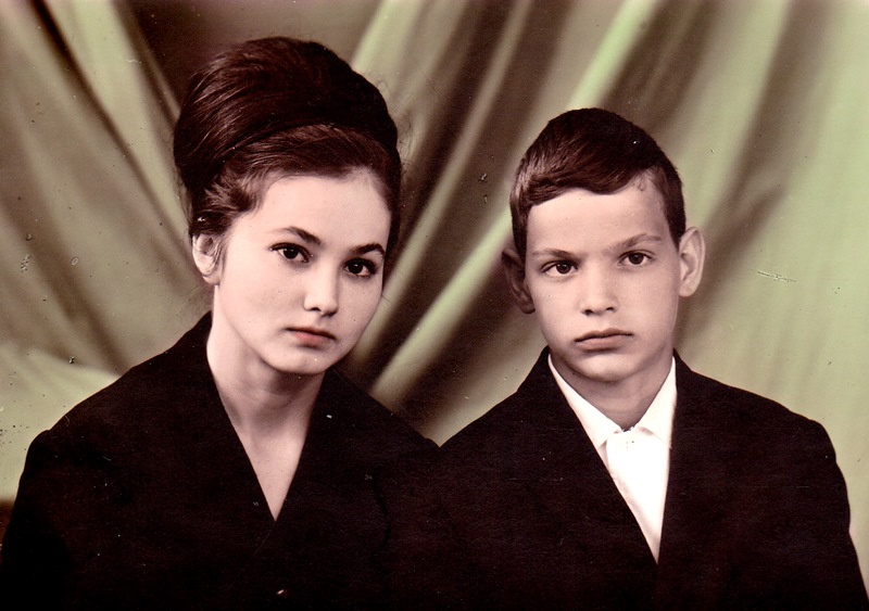 С сестрой, Куйбышев, 1967 год