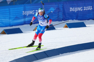 sbornaya-rossii-zavoevala-bronzu-v-muzhskoj-biatlonnoj-estafete-na-olimpiade_16449121631768107774