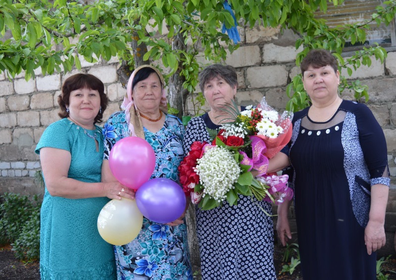 Энисэ апа