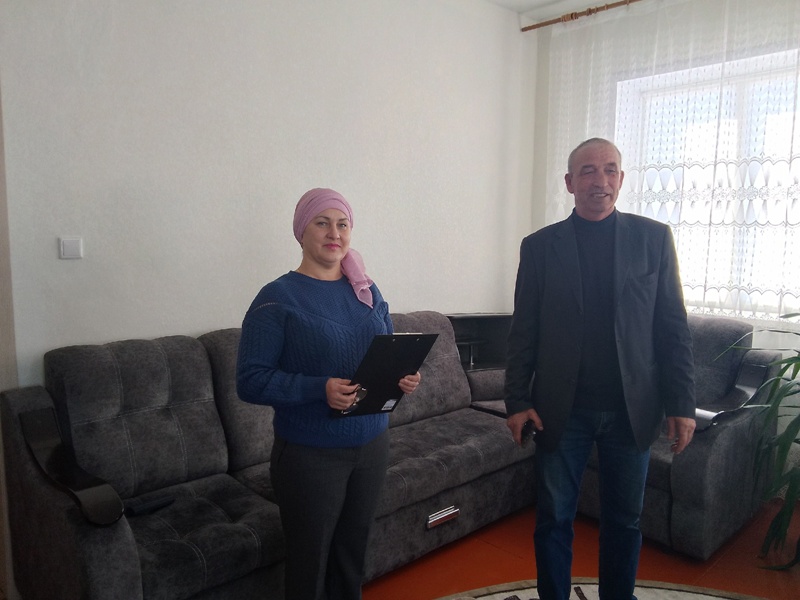 nF6RNYaLZEY