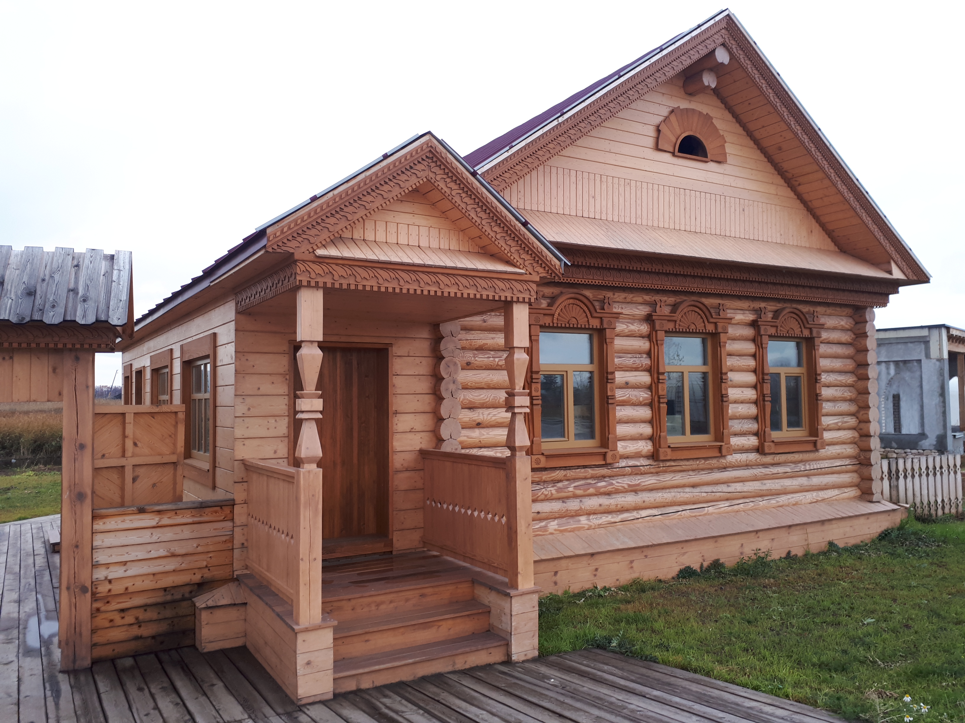 mordovskiy-dom-v-parke-druzhby-narodov_-g.-samara